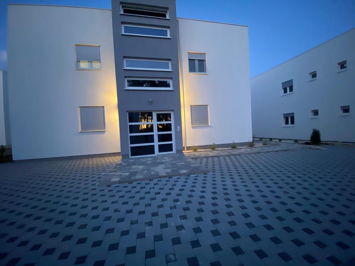 1Oak Rentals Vir Exterior photo