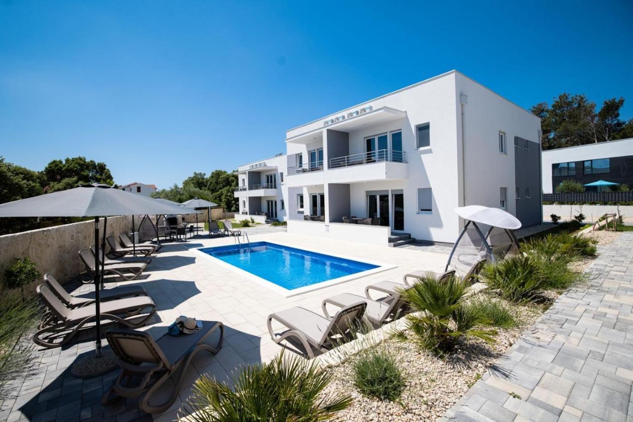 1Oak Rentals Vir Exterior photo